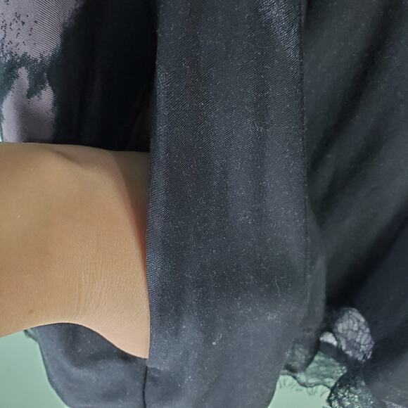 LOGO by Lori Goldstein Black Rayon 230 Printed Swing Top Lace Hem Sizes Large - Picture 5 of 7